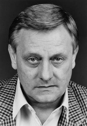 cast-image
